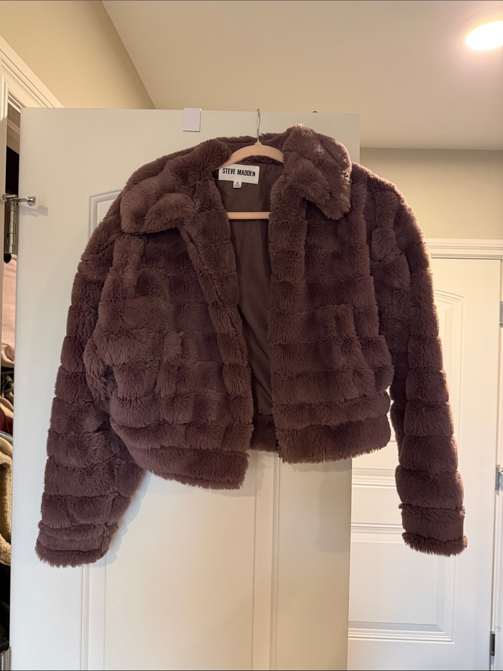 Steve Madden Plush Faux Fur Cropped Jacket - Mauve/light purple